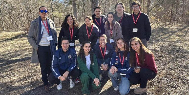 mexico nhi students to illustrate volunteer story